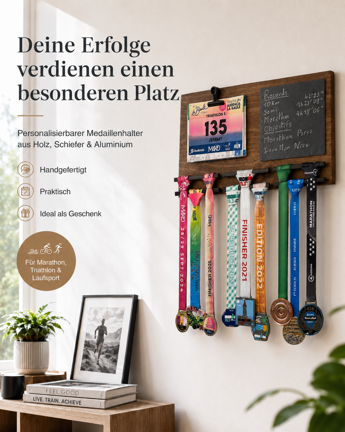 Personalisierter Medaillenhalter aus Massivholz und Naturschiefer für Marathon- und Triathlon-Medaillen