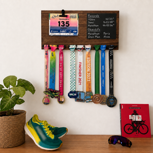 Porte médailles mural personnalisé avec dossard de course, idéal pour runner, triathlète et cycliste