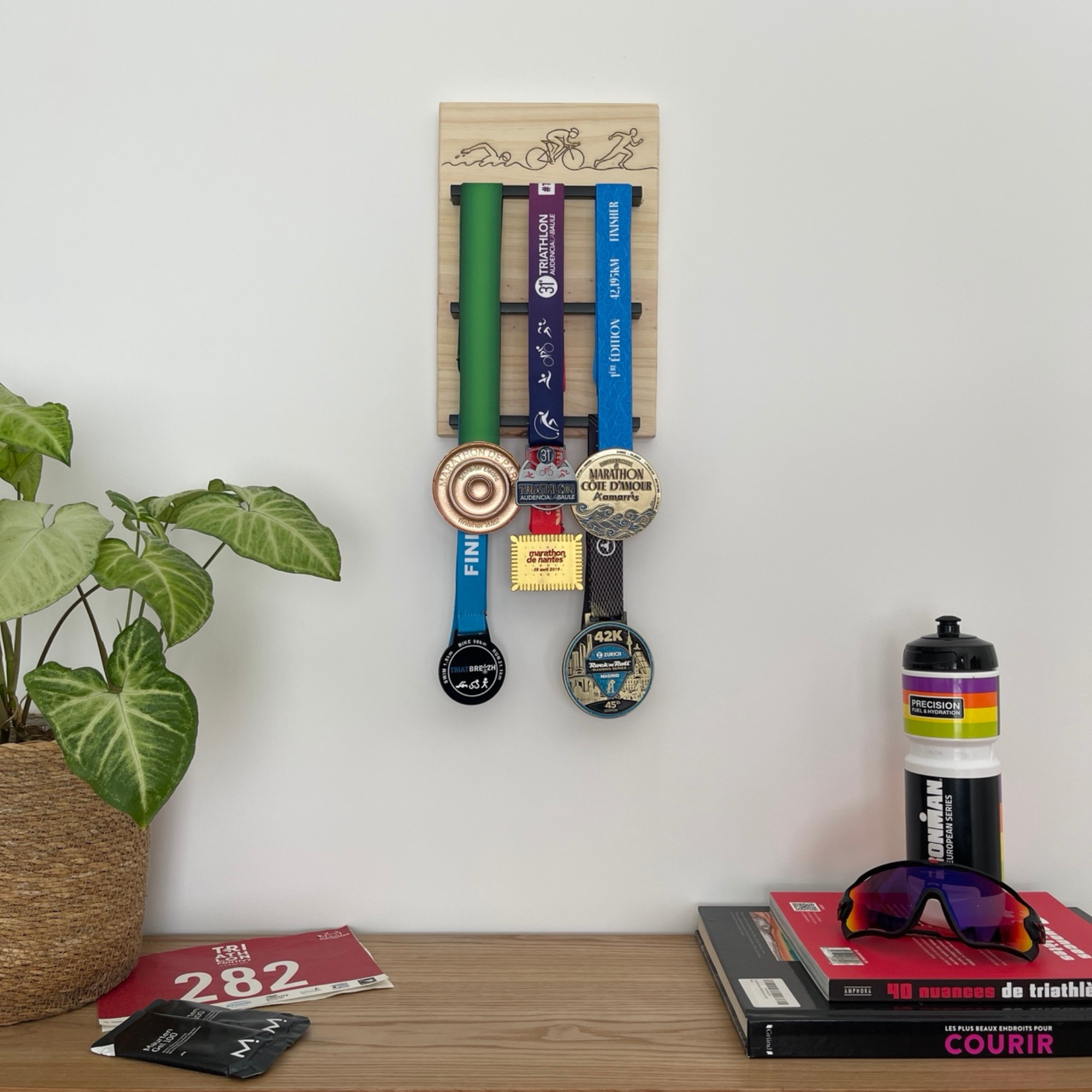 Porte médailles en bois massif pour triathlète, support mural décoratif