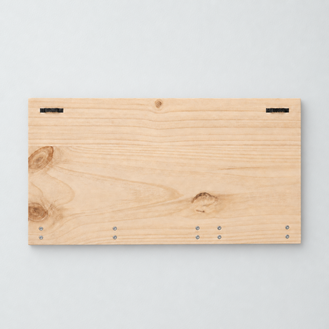 Arrière du support médailles Finisher Wall en bois massif avec fixation murale