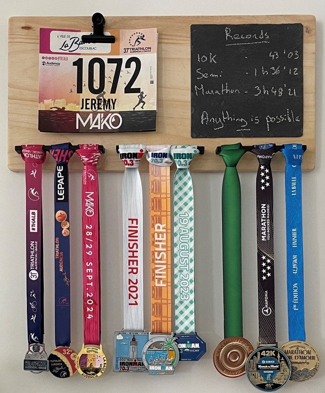 support médaille porte dossards finisher marathon triathlon ironman cadeau sportif